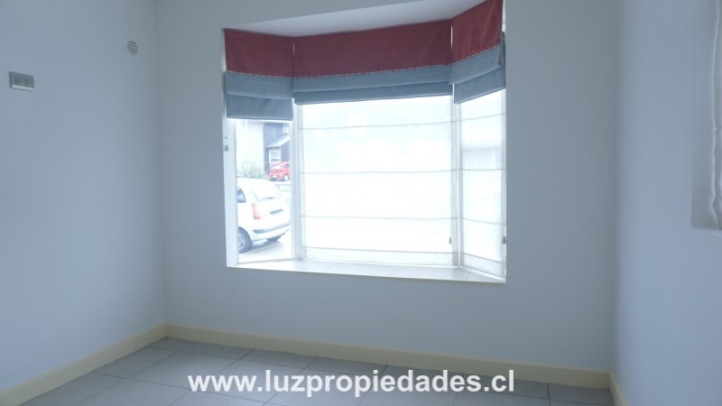 Monse&Atilde;&plusmn;or J. Hourton  N&Acirc;&ordm;2060, C- 88, Cond. Mirador II - Luz Propiedades