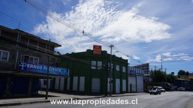 Angelm&Atilde;&sup3; con Pasaje Schwerter  - Luz Propiedades