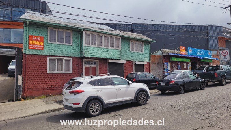 Chorrillo  N&Acirc;&deg;1130 y N&Acirc;&deg;1134, sector Puerto  - Luz Propiedades