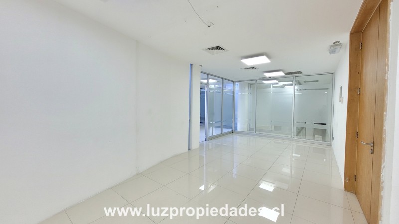 Diego Portales N&Acirc;&deg;2000, Local 1, Ed. Empresarial - Luz Propiedades
