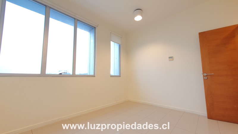 Quillota  N&Acirc;&deg; 175, Of. 1202,  Ed. CCHC - Luz Propiedades